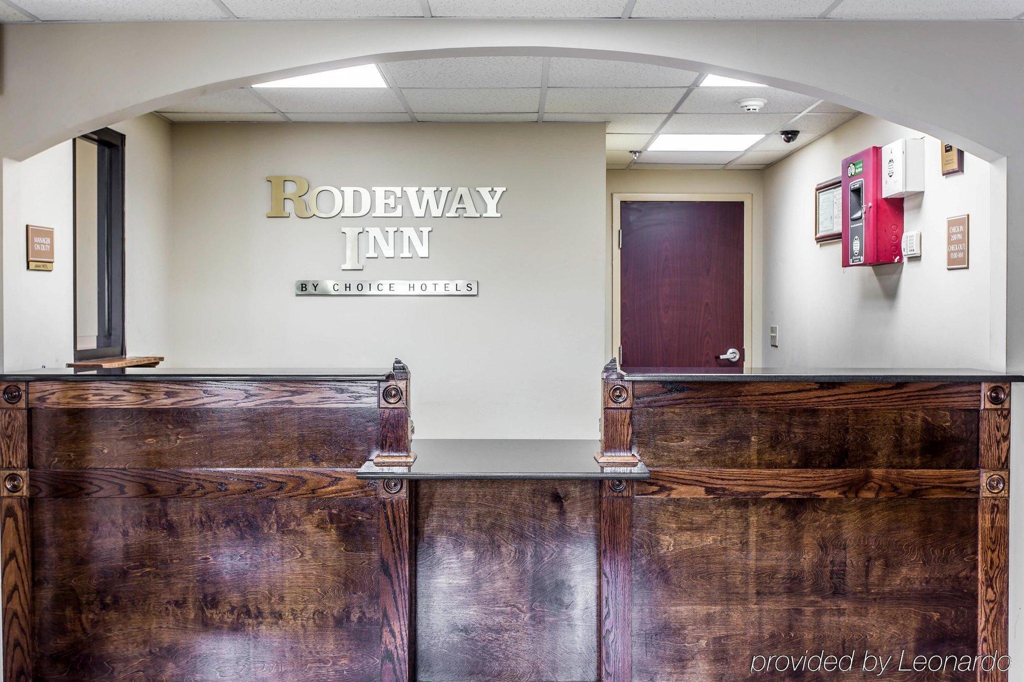 Rodeway Inn Forest Park Exteriér fotografie